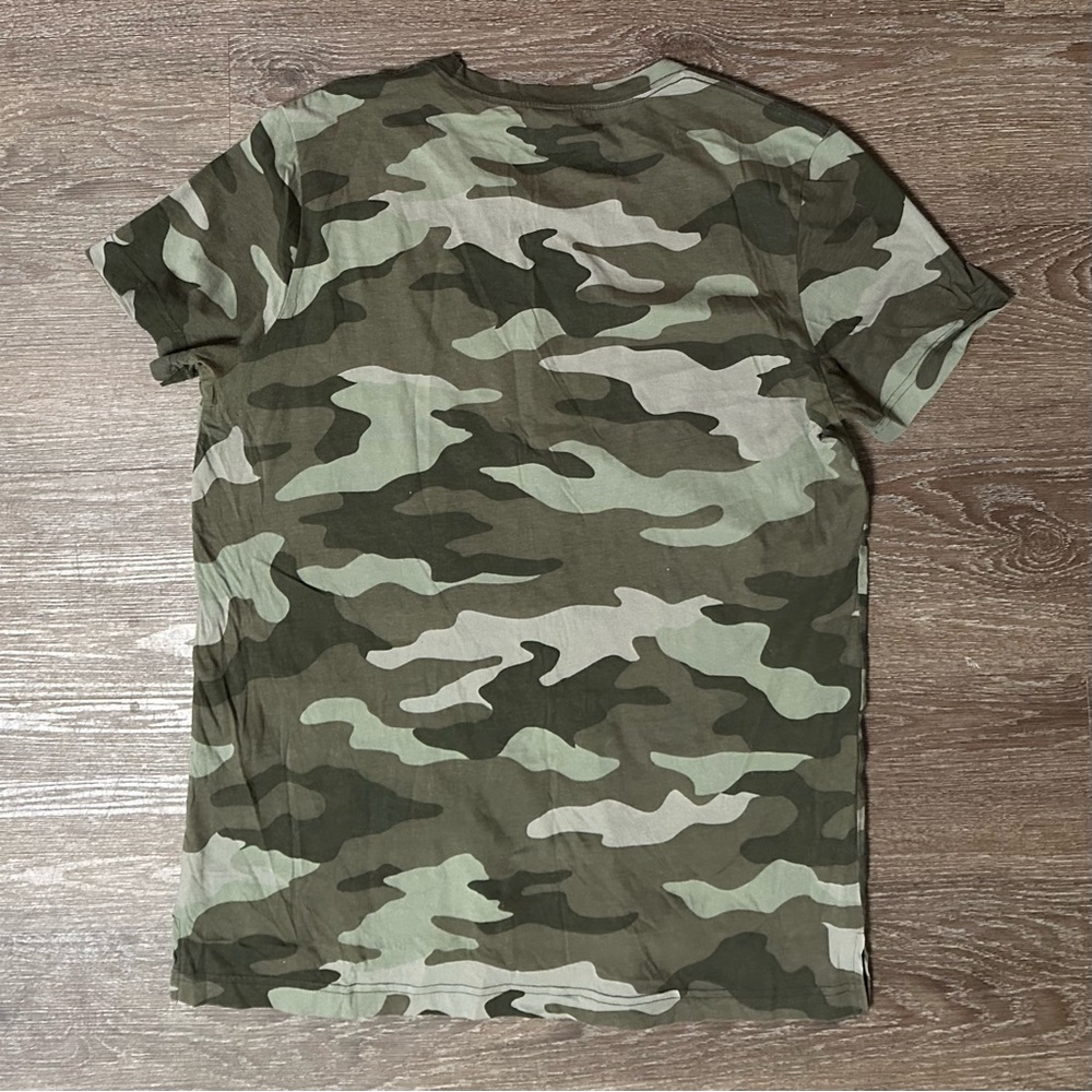 Victoria's Secret PINK Camo
Bling tropical pink Tee Floral VGC SIZE medium - Picture 6 of 13